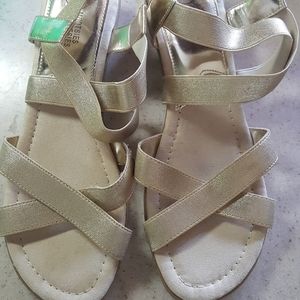 Mootsie tootsie sandals
